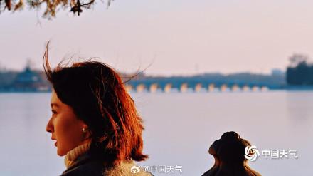 颐和园十七孔桥再现金光穿洞 为冬日增添一抹亮色