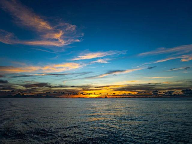 以礁为家 以海为伴 他们用忠诚守护这片蔚蓝