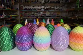 日产3万套，风靡欧美的“龙蛋”，竟是义乌这家玩具工厂3D打印的图片