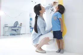 孩子“矮人一头”是矮小症吗图片