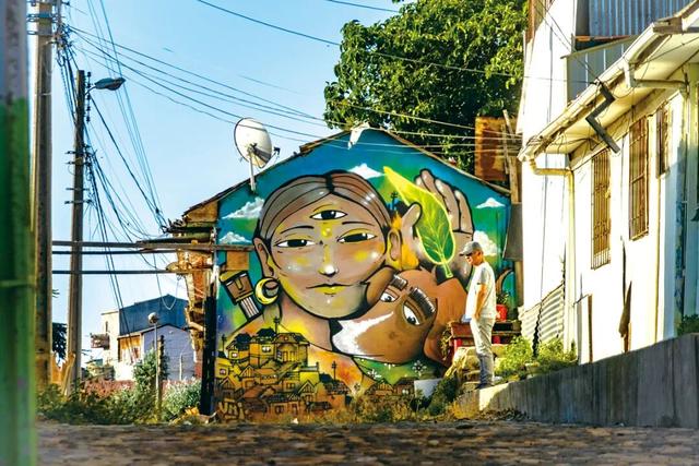 一眼沦陷！瓦尔帕莱索的涂鸦山城