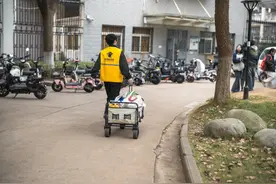美团外卖全面升级“校园送”，打通校园外卖配送“最后一公里”图片