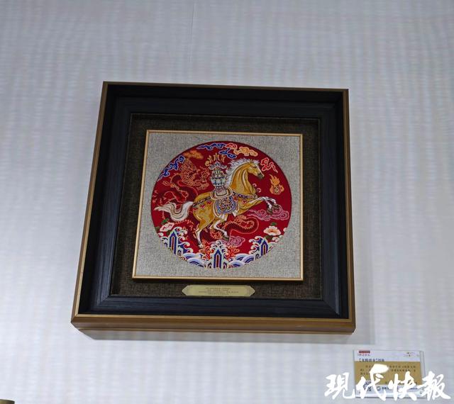 老字号玩联名、机器人当导游……快来打卡进博会江苏展区这些“宝藏”