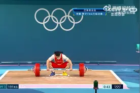 热闻|赛后流泪称内收肌可能断了，石智勇三次挺举失败无缘奥运三连冠图片