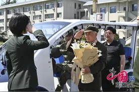 陆军边海防学院——聆听战斗英雄故事争做戍边钢钉图片