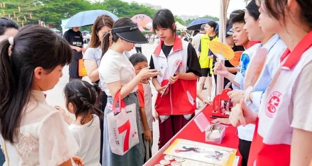 吉他嘉年华撞上文创，“四博奇妙行”带您解锁双重快乐！