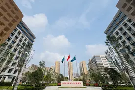 郑大一附院西院区开诊 推动优质医疗资源扩容下沉图片