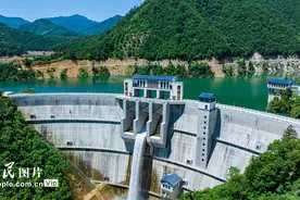 浙江杭州：双溪口水电站发电机组试运行图片