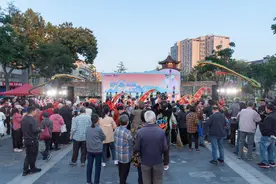 溧阳市溧城街道：“花式”过重阳 老人笑开颜图片