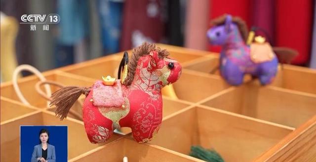 曹县汉服订单排到四月！东方美学“绣”出春节新活力