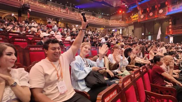 2025湖南国际文化旅游节暨携程全球旅行者内容创作大会在张家界举行