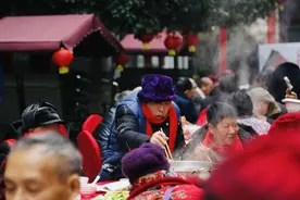 重庆涪陵：旅游市场预热升温 特色小镇年味儿浓图片