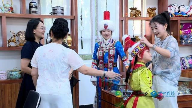 “旅见匠心”民族服饰馆：锦绣未央时 古城正芳华