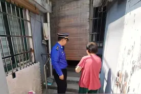管道堵塞异味不断，他们全力化解居民“急难愁盼”图片