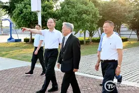 台湾退将帅化民参访江西多地 慨叹亲眼看到了大陆脱贫攻坚的成果图片