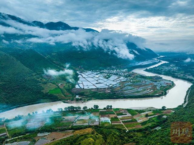 C视觉·“镜”行时㉓|七彩云南：26个民族的诗意家园（人文篇）