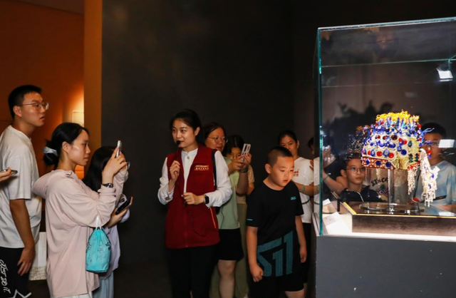 淄博琉璃火出圈，给山东文旅产业发展带来哪些启示？