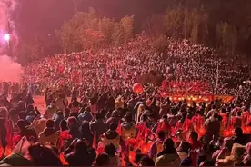 汪文斌都推介！浙江“迎龙灯”到底有何魔力？图片