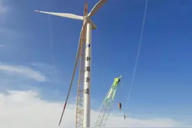 高质量发展看中国丨走进“五彩斑斓之地”阿拉善：追风逐日，戈壁滩崛起“风光经济”图片