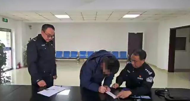 8人穿“警服”为婚礼开路？后续来了！