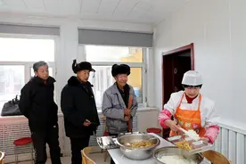 府谷县老高川镇：邻里食堂让老人尽享幸福“食”光图片