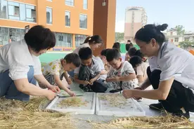 岳西县城西幼儿园开展“小满知时节 劳动品丰收”节气主题活动图片