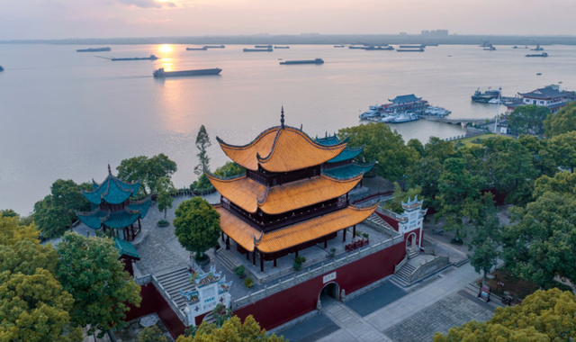 一份蟹肥满黄、银杏铺金的湖南秋冬出游清单