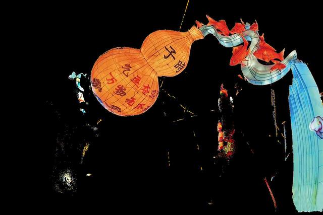 昔年灯坊立中衢今朝幻境绘山海  银川灯火四百年随光流淌映古今