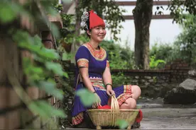 穿在身上的多彩贵州｜《中国贵州民族服饰全集》（精选十四）图片