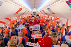 南航保障153名湖北新兵奔赴军营图片