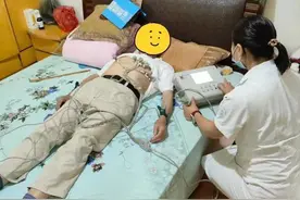 健康小站 | “三检三化”服务，打通老人健康体检“最后一公里”图片