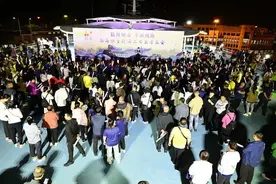 威海迎今年以来最大旅行团图片