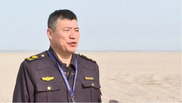 甘肃敦煌：严刹沙漠“吃土”拍摄歪风 多部门守护戈壁生态防线