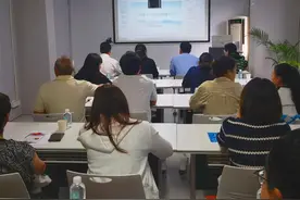 台州路桥“一路智法”普法活动进女子驾校图片