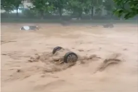 列车停运、汽车被冲走……陕西这场雨为何会这么大？专家解读图片