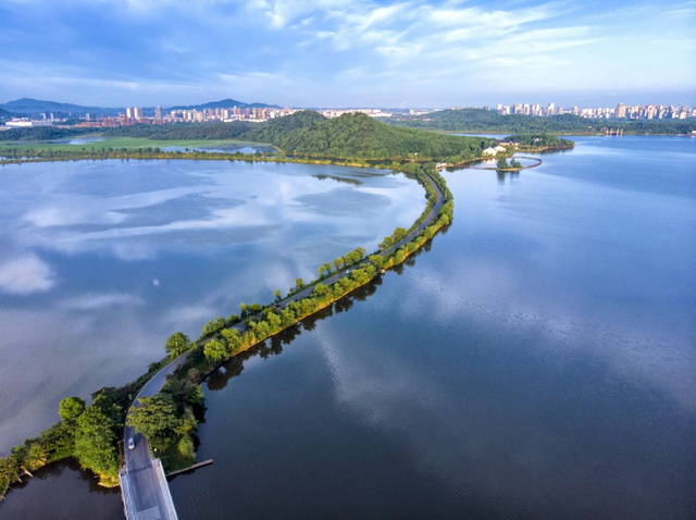 2025网聚美好安徽 | 池州：千年诗地“芯”潮涌 多重魅力点亮美好安徽