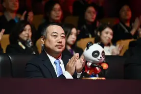 刘国梁回应主动辞职图片