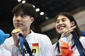 中国游泳队出征杭州亚运！覃海洋目标6金，张雨霏瞄准MVP图片