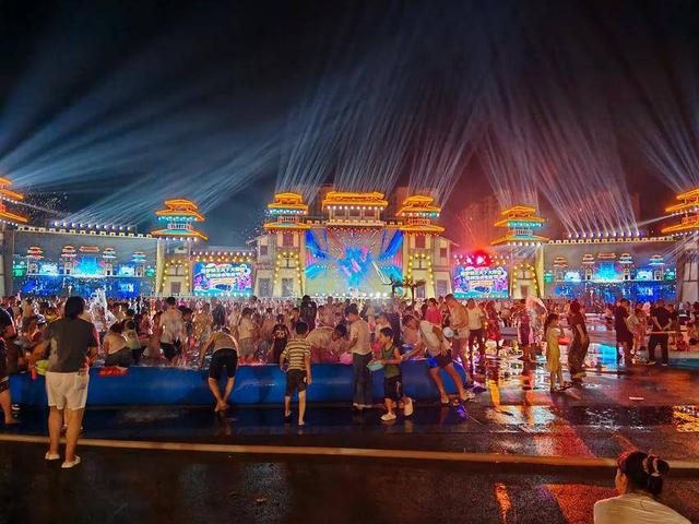 云梦：楚风电音泼水狂欢 解锁今夏新文旅体验