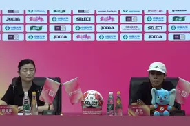 惺惺相惜！陈婉婷点赞娄佳慧：身兼两职，特别不容易图片