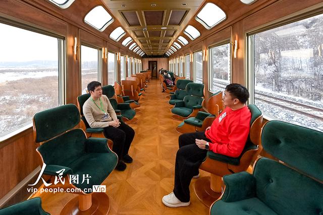 黑龙江：“伊春号”旅游专列试运行
