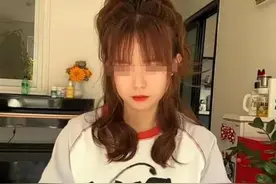 给学生戴“小蜜蜂”的老师已离职：曝光孩子越界了图片