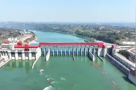 川渝合作共建首座航运枢纽 嘉陵江利泽航运枢纽工程完工投产图片