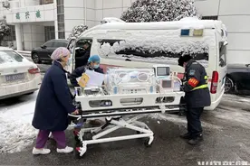 风雪中“生命传递”！青大附院新生儿科紧急转运34周早产儿并成功救治图片