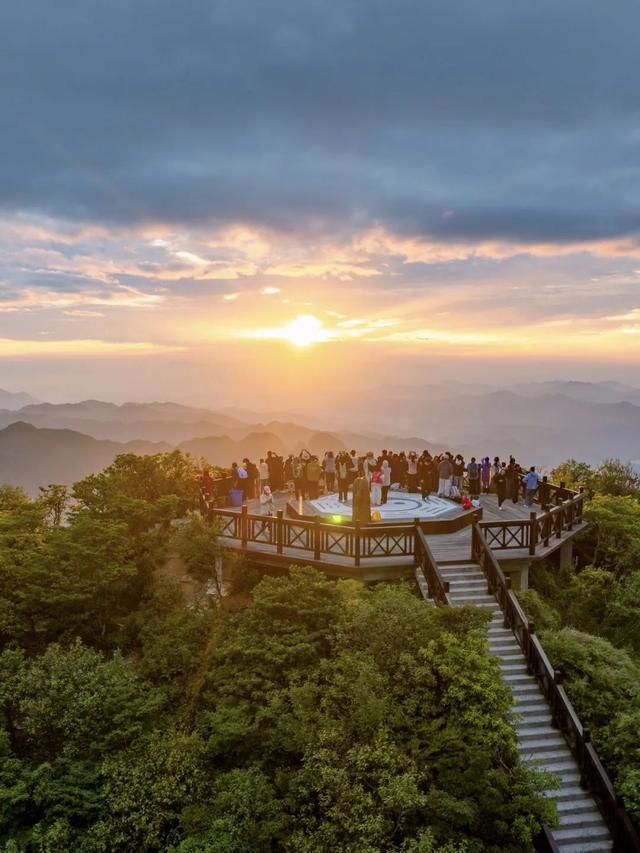 暑假倒计时！上饶这波 “神仙景区” 清单，从早玩到晚都不重样~