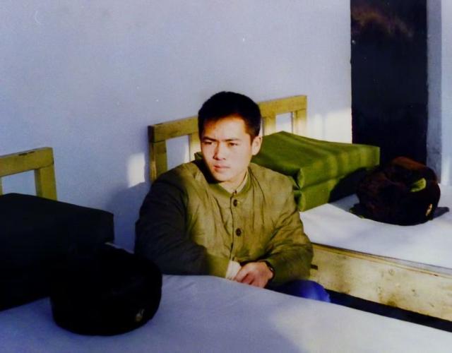 神二十一乘组指令长张陆：生命可以老去 唯有荣耀绚烂天地