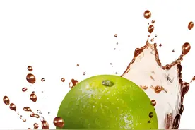 上新啦，绿橙+咖啡！琼中绿橙和母山咖啡联名推出新饮品图片