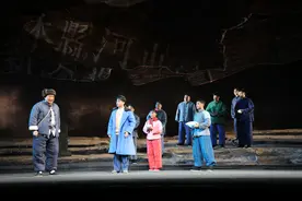 “红旗团”精彩演绎豫剧现代戏《红旗渠》图片