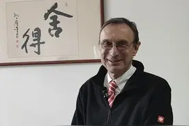 “一带一路”人物故事丨萝卜、啤酒、大馒头！罗本先生：想把潍坊的风筝带到德国放飞图片