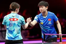 六年后再相逢，孙颖莎重庆冠军赛淘汰大藤沙月，赢得有些惊险图片